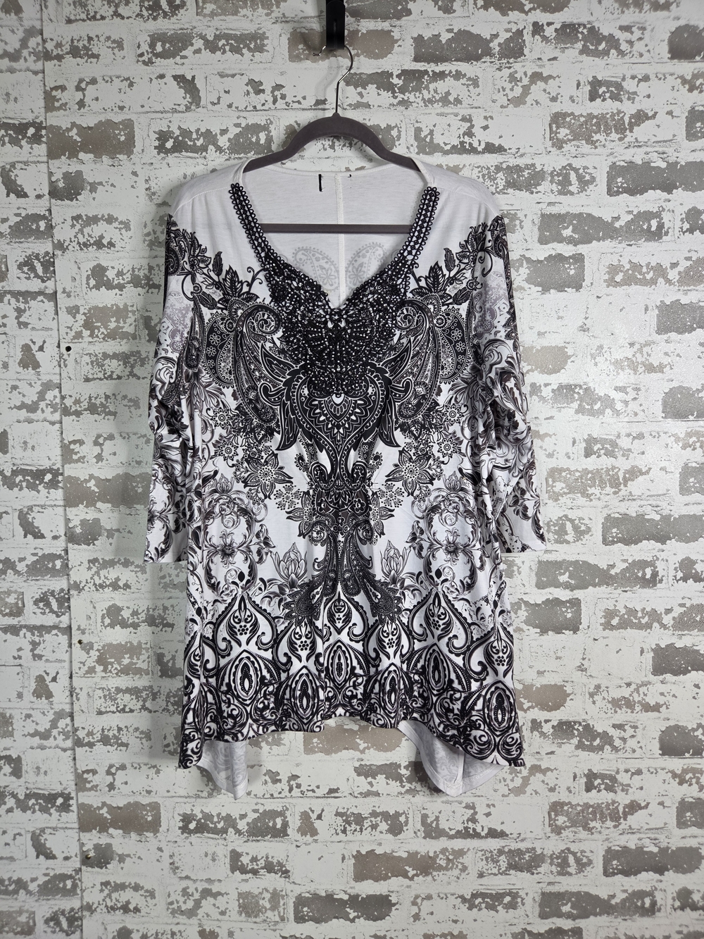 Boho Paisley Tunic Top Plus Size 1X Embellished V-Neck Hanky Hem Blouse